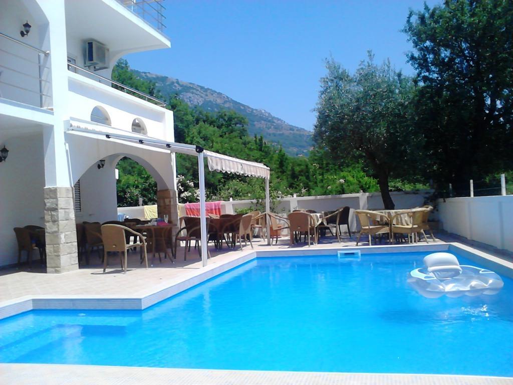 Hotel Bonaca à Sutomore Extérieur photo