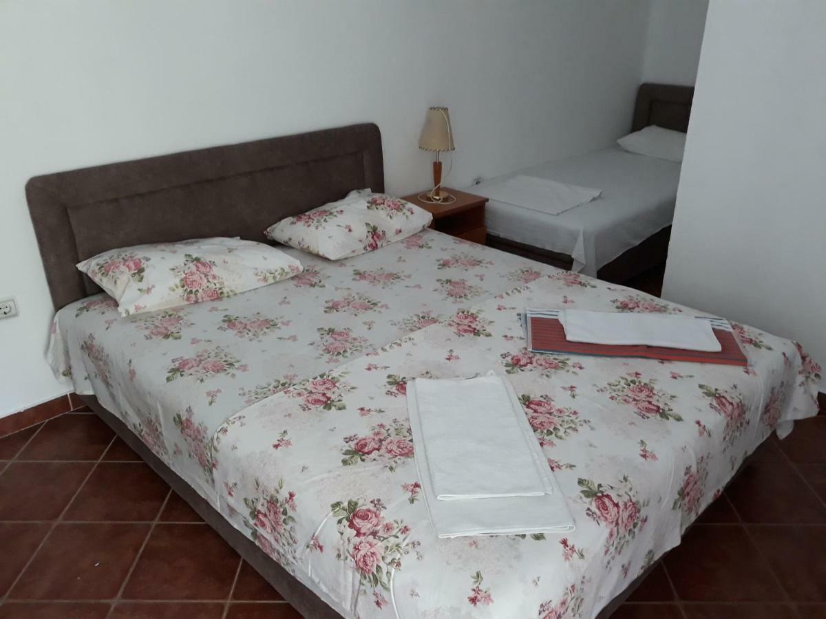 Hotel Bonaca à Sutomore Extérieur photo